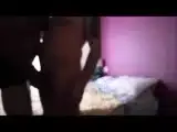 Dois amigos dando trato bareback no cliente maduro