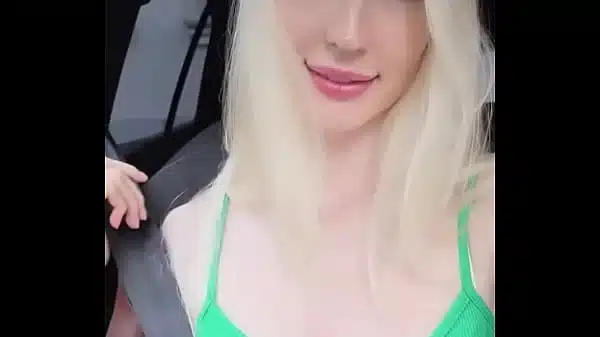 seatbelt is tight, am I doing this right?