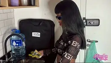 MEU MARIDO CHEGOU COM FOME DEI A BUCETINHA PRA ELE COMER