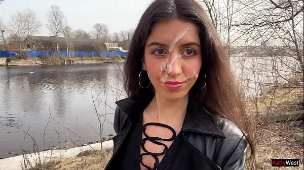 I want to walk through the park with cum on my face! Cum on my face! – Public Cumwalk
