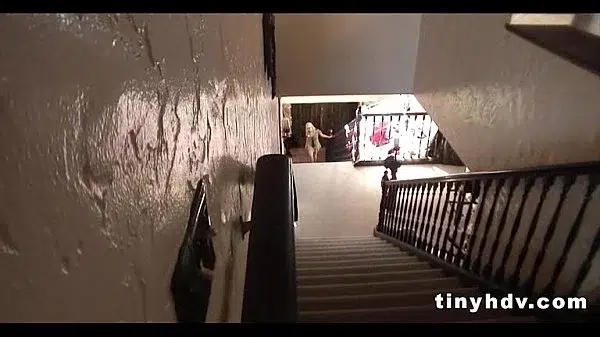 Wet and sloppy head Nesty Nice 2 71