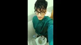 Teen pisses 5 times at the public toilets in one day challenge
